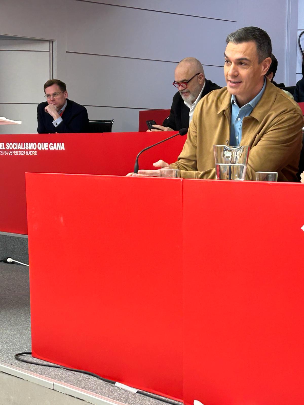 Sosialistisen Internationaalin kokous: Pedro Sánchez, Edi Rama ja Antton Rönnholm
